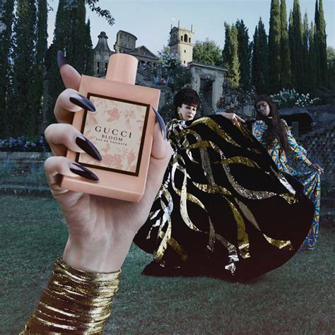 pubblicita gucci bloom musica|The New Gucci Bloom Campaign Video by Floria Sigismondi.